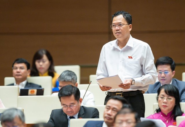 Quốc hội nhất trí về kết quả phát triển năm 2022, yêu cầu quyết liệt thực hiện mục tiêu năm 2023 - Ảnh 4.