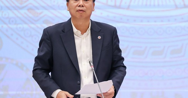 Bộ Tài chính: Cần 60.000 tỉ đồng để tăng lương cơ sở từ năm 2023 - Ảnh 1.