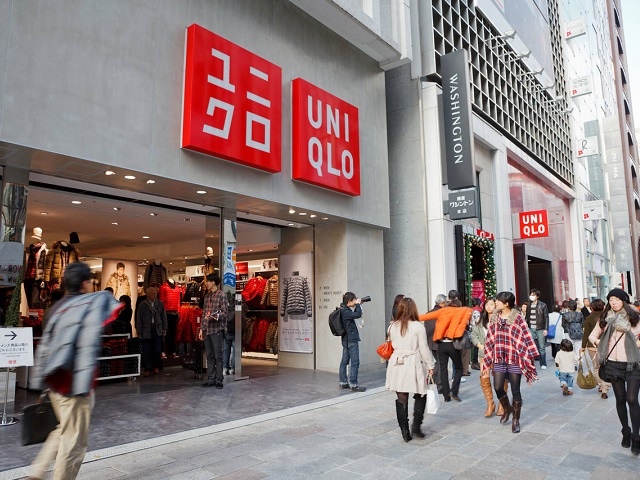 Bất chấp thuế quan, công ty mẹ Uniqlo vẫn lãi kỷ lục