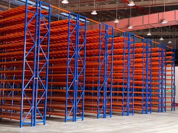 Vinatech Group lắp đặt kệ trung tải uy tín, giá rẻ tại Việt Nam