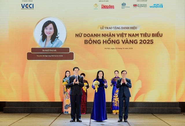 Tổng Giám đốc SHB Ngô Thu Hà được vinh danh “Nữ doanh nhân Việt Nam tiêu biểu - Bông hồng vàng” năm 2025