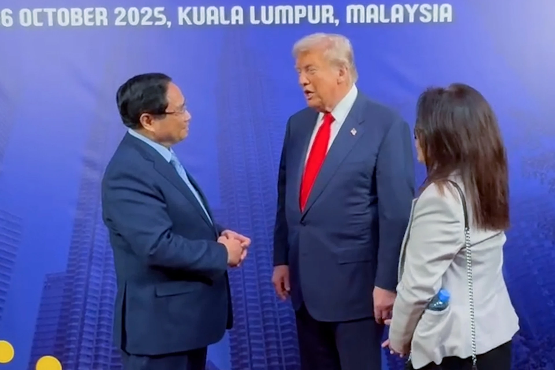 Tổng thống Mỹ Donald Trump nhận lời thăm Việt Nam