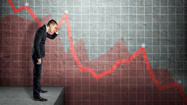 VN-Index mất hơn 43 điểm, VIC "ghì" hơn nửa mức giảm
