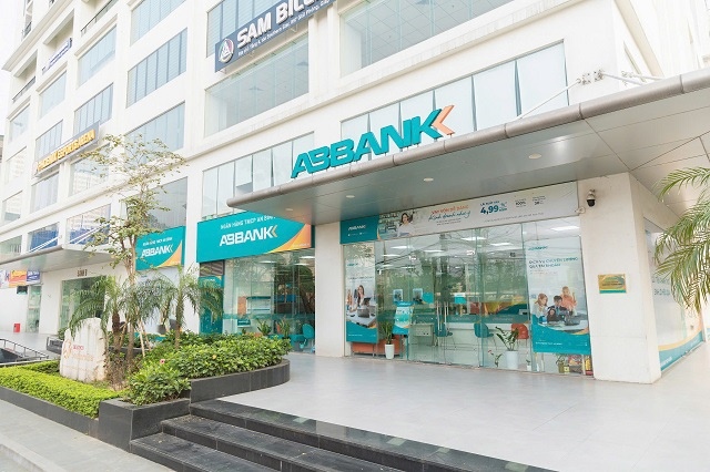 ABBank lãi trước thuế 3,400 tỷ sau 11 tháng, vượt gần gấp đôi kế hoạch