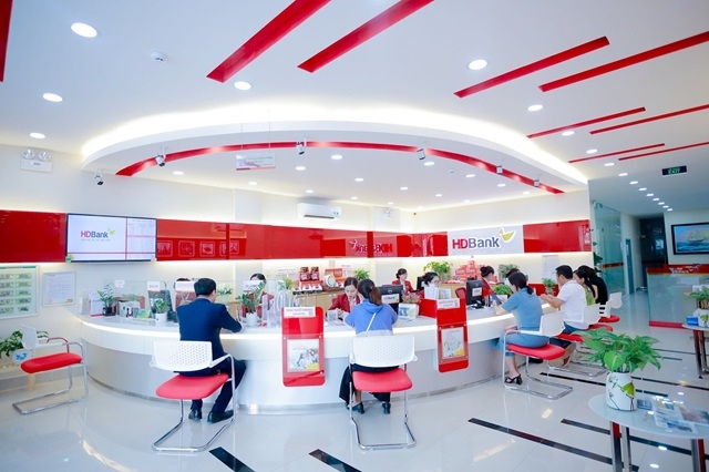 NHNN chấp thuận cho HDBank chia cổ tức và cổ phiếu thưởng tổng cộng 30%