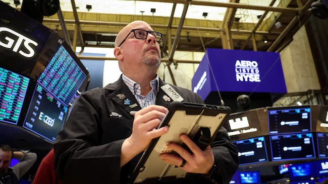 S&P 500 và Nasdaq tăng 3 phiên liên tiếp