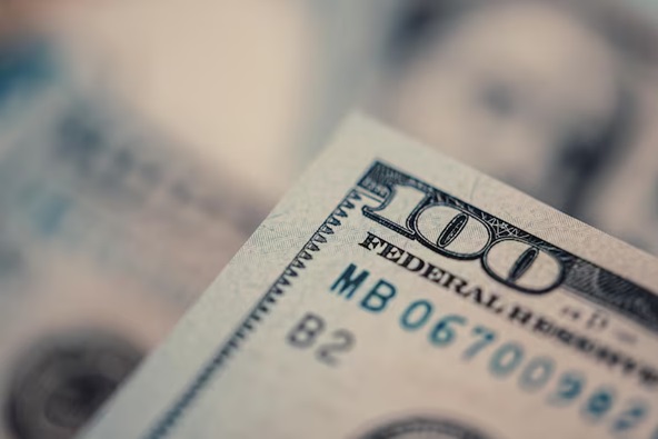 Giá USD xuống mức thấp nhất trong một tháng