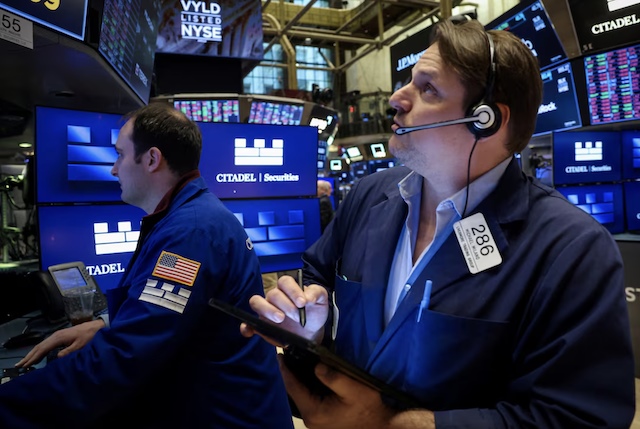 Cổ phiếu JPMorgan kéo lùi Dow Jones