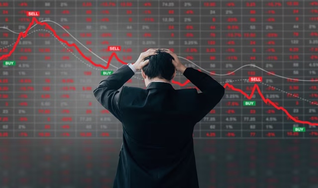 VN-Index lao dốc hơn 94 điểm: Khi các trụ lớn quay lưng với thị trường