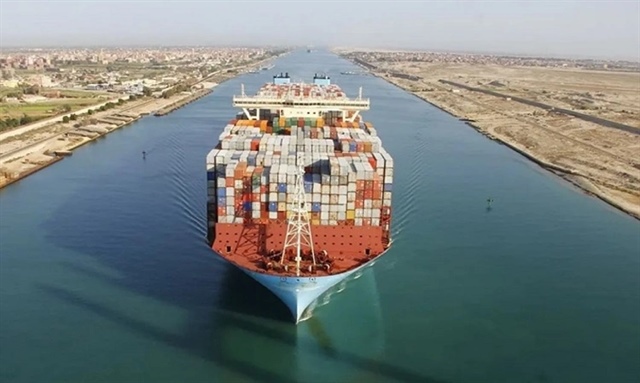 Các hãng vận tải biển quay trở lại kênh đào Suez