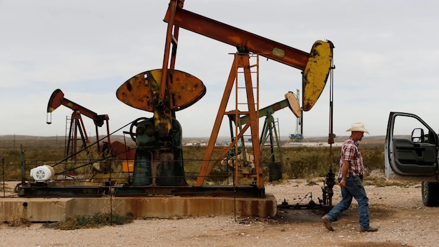 Giảm gần 3%, dầu WTI rơi xuống mức đáy hơn 4 năm