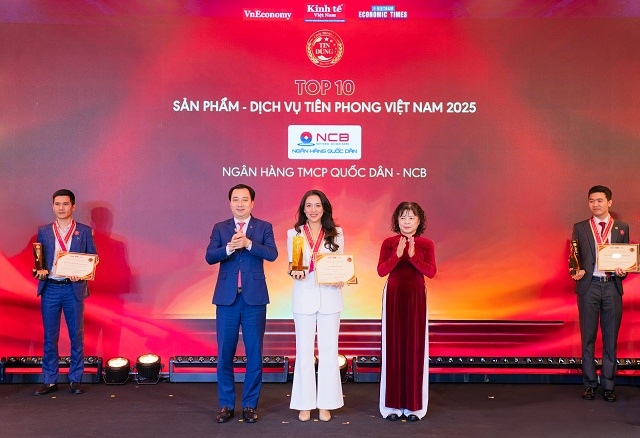 Giải thưởng Tin dùng Việt Nam 2025 vinh danh thẻ visa Tự Hào của NCB