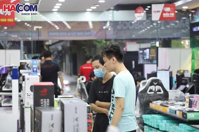 Người dùng quay lại đầu tư laptop hiệu năng cao, Lenovo Legion được gọi tên