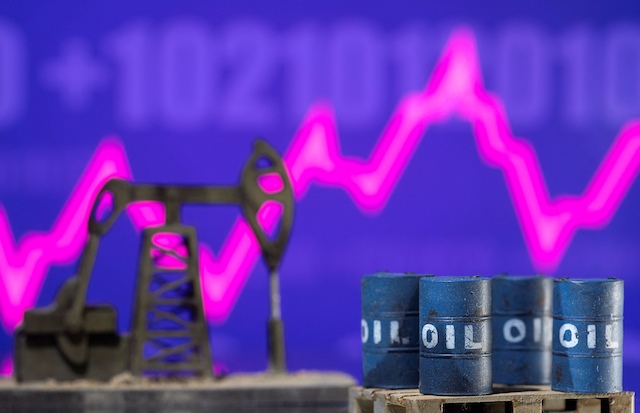 Giá dầu tăng hơn 2% sau khi ông Trump hủy cuộc gặp với Iran
