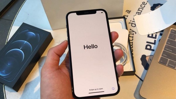 Tầm tiền nào thì iPhone 12 Pro cũ đáng mua thay vì 11 cũ?