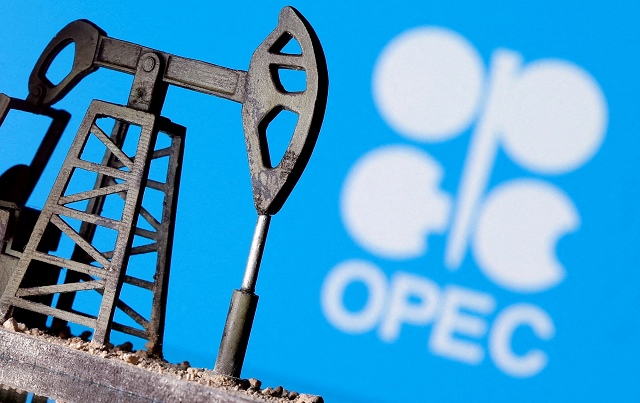 OPEC+ tạm ngưng tăng sản lượng dầu đến hết quý 1/2026