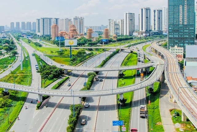Năm Bính Ngọ 2026 và “cỗ xe” hạ tầng - giao thông phương Nam