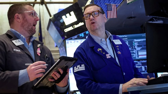S&P 500 tăng hai phiên liên tiếp, Dow Jones bật hơn 300 điểm nhờ Nvidia