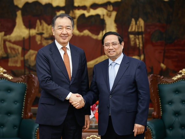 Thủ tướng Phạm Minh Chính tiếp Chủ tịch Hội đồng Ủy ban Kinh tế Á - Âu