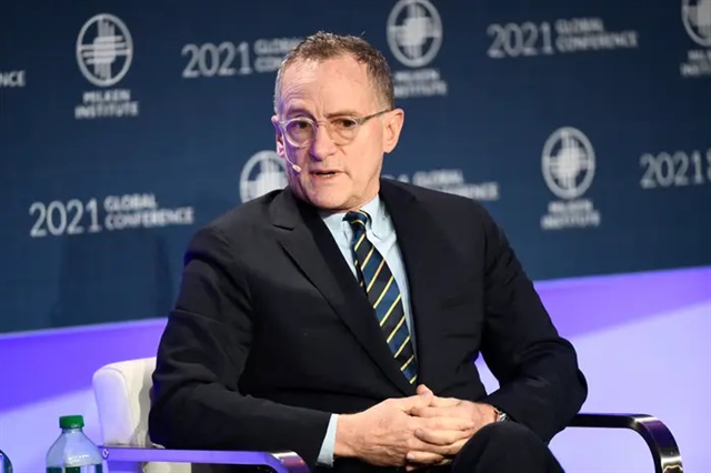 Huyền thoại Howard Marks: Đừng để cảm xúc chi phối quyết định đầu tư khi có chiến tranh