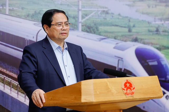 Thủ tướng yêu cầu đẩy nhanh tiến độ các dự án đường sắt đô thị Hà Nội và TPHCM