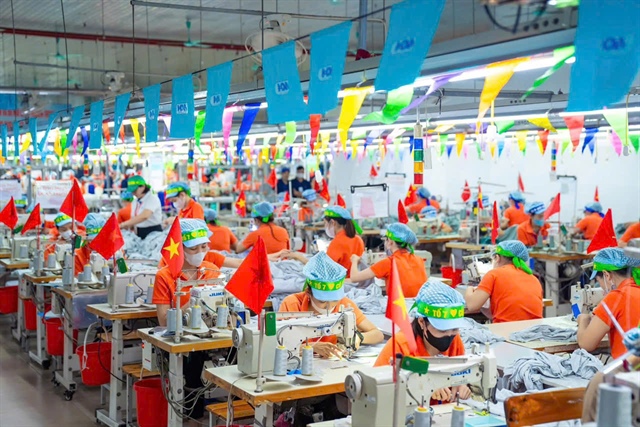 Dệt may Việt Nam cần giữ nhịp sản xuất trong năm thuế cao và bất ổn