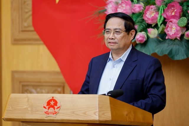 Thủ tướng yêu cầu không để thiếu xăng dầu, thiếu điện, thiếu năng lượng