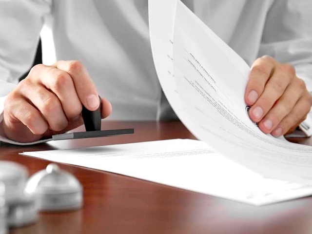Đặt cọc công chứng: Tâm lý an toàn nhưng tiềm ẩn nhiều rủi ro pháp lý