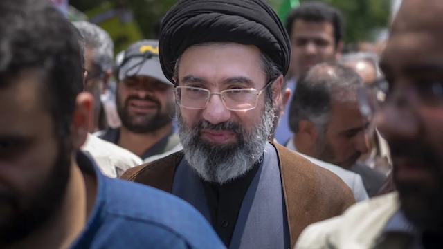 Tân Lãnh tụ tối cao Iran tuyên bố tiếp tục đóng cửa Eo biển Hormuz