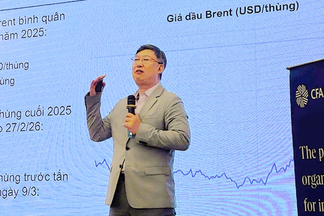 Chuyên gia Nguyễn Xuân Thành: Không nên chỉ theo dõi tăng trưởng GDP trong bối cảnh hiện nay