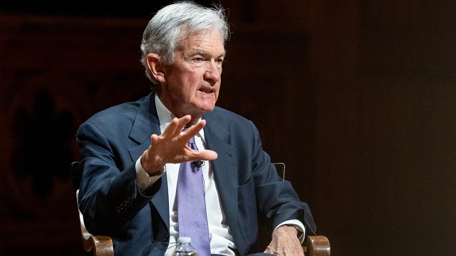 Chủ tịch Fed: "Chưa cần tăng lãi suất sau cú sốc dầu"