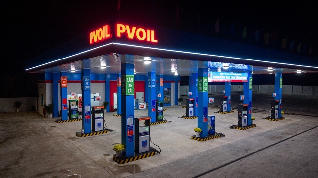 Doanh nghiệp xăng dầu lớn thứ hai thị trường đặt mục tiêu lợi nhuận tăng 30% | Fili