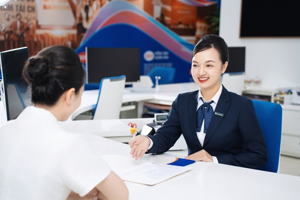 Xin vào ngân hàng có khó không? Hé lộ quy trình tuyển dụng