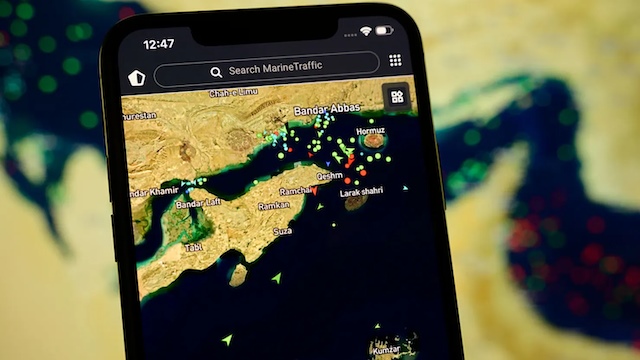 Mỹ bắt đầu phong tỏa eo biển Hormuz