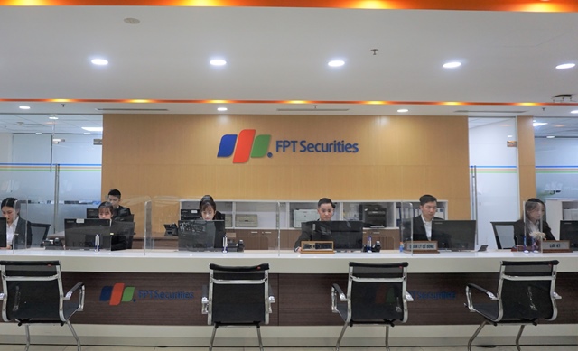 FPTS lãi ròng gần 160 tỷ quý đầu năm, quy mô tự doanh và margin biến động trái ngược