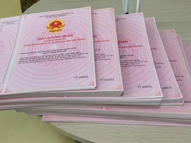 Chuyển nhượng quyền sử dụng đất không đủ điều kiện và chế tài xử phạt người dân cần biết