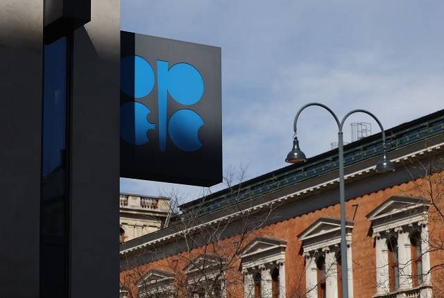 UAE rời OPEC, rủi ro mới cho giá dầu?