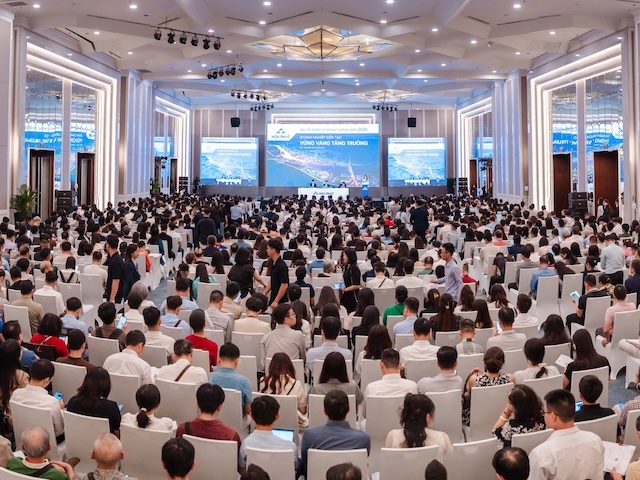 Mùa đại hội đồng cổ đông 2026: Lớp vỏ số hóa và khoảng trống minh bạch
