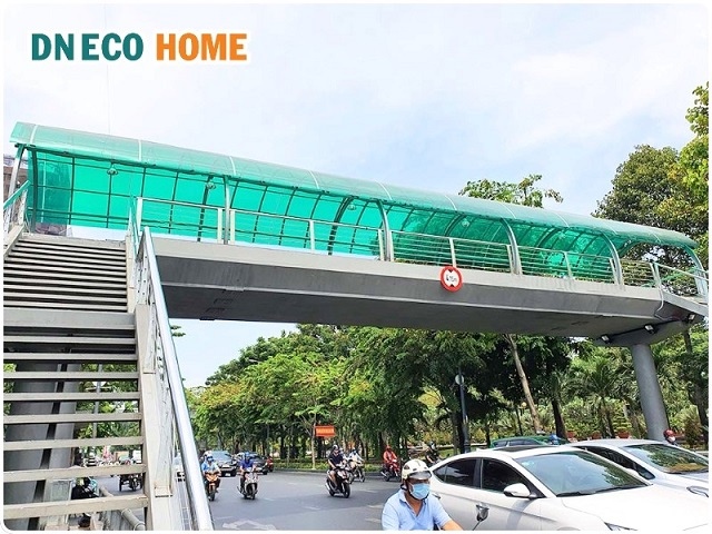 Giá tấm Poly Lấy Sáng - Bảng báo giá đặc ruột, rỗng ruột tại DN ECO HOME