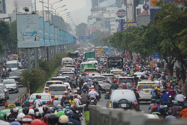 Tầm nhìn 100 năm: HoREA đề xuất TPHCM hướng tới mô hình 'thành phố 20 phút'