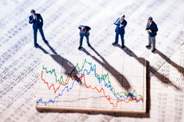 Những cổ phiếu nào khiến VN-Index giảm điểm, HNX-Index đứt mạch tăng?
