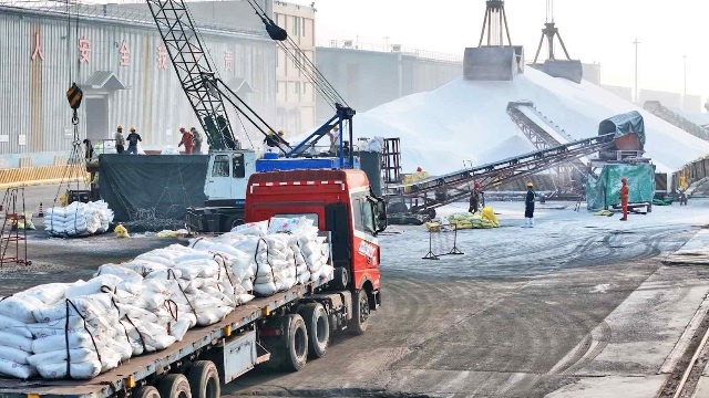 Giá phân bón lao dốc về mức trước chiến tranh Iran