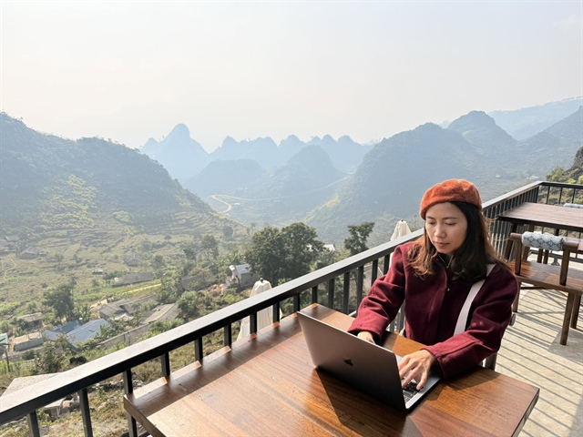 Nhung Phùng khởi nghiệp từ chuyến đi bụi tuổi 22 đến sáng lập công ty du lịch phục vụ khách châu Âu