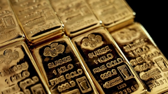 Giá vàng thế giới duy trì trên 4.500 USD