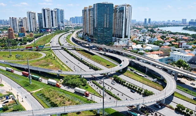 Hơn nửa kế hoạch đầu tư công đã được giải ngân