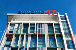 C47 tạm ngưng đợt chào bán với giá 10,000 đồng/cp giữa lúc cổ phiếu liên tục đi xuống