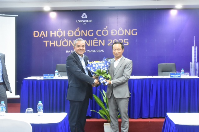 Long Giang Land thay CEO sau khi lãi bán niên giảm 50%