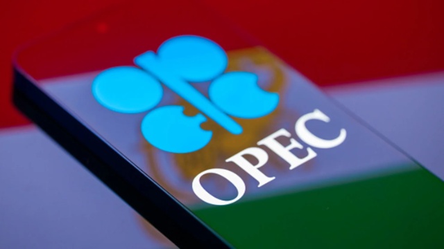 OPEC+ nhất trí giữ nguyên mục tiêu sản lượng dầu