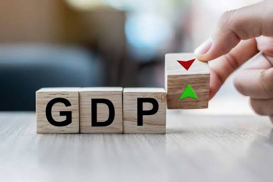 Thấy gì qua con số GDP tăng trưởng cao nhất 15 năm