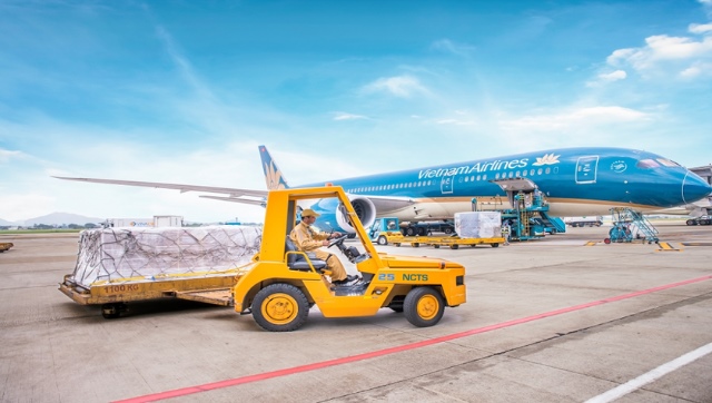 Lãi ròng NCT giảm 14% trong quý 3 dù doanh thu tăng mạnh